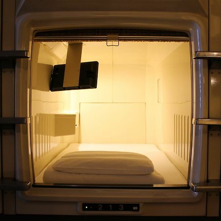 Sauna & Capsule Hotel Hokuo Токио Экстерьер фото