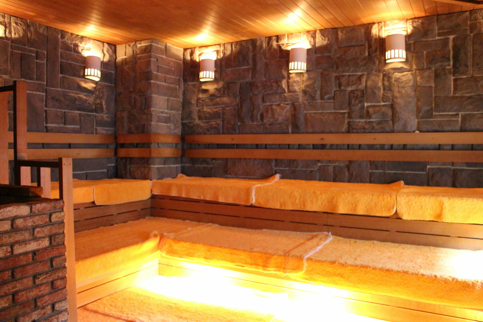 Sauna & Capsule Hotel Hokuo Токио Экстерьер фото