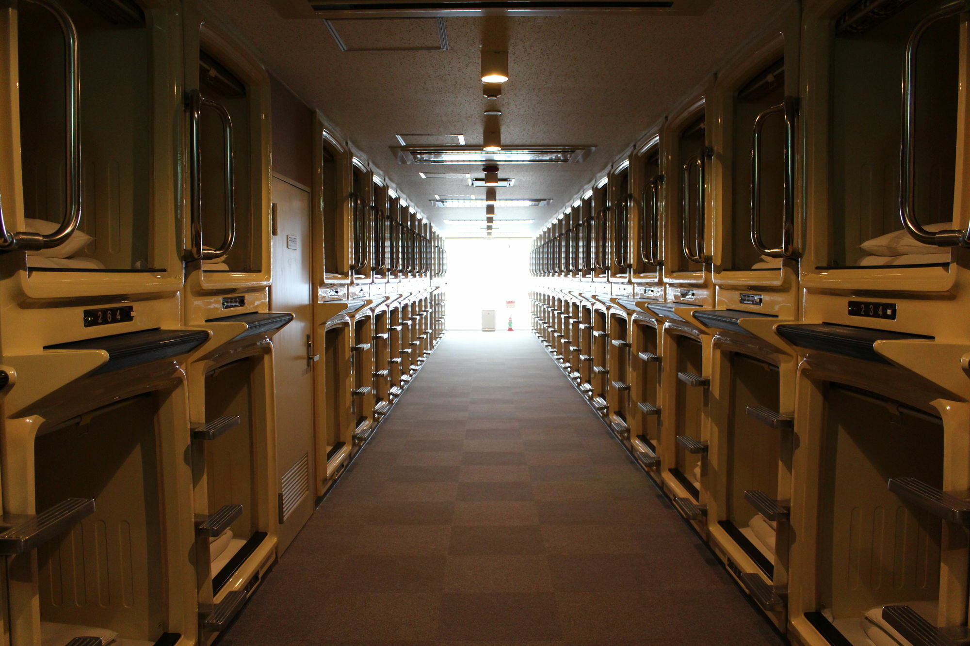 Sauna & Capsule Hotel Hokuo Токио Экстерьер фото